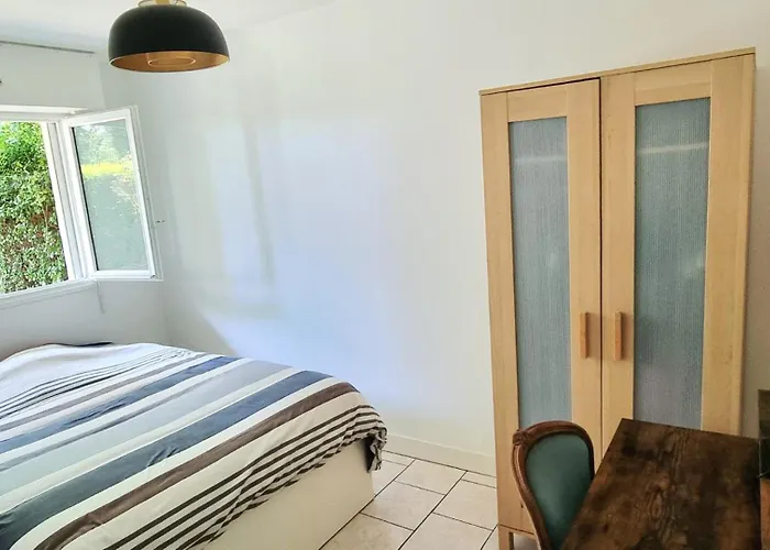 Appartement T2 Terrasse, Parking&wifi, à 300m De La